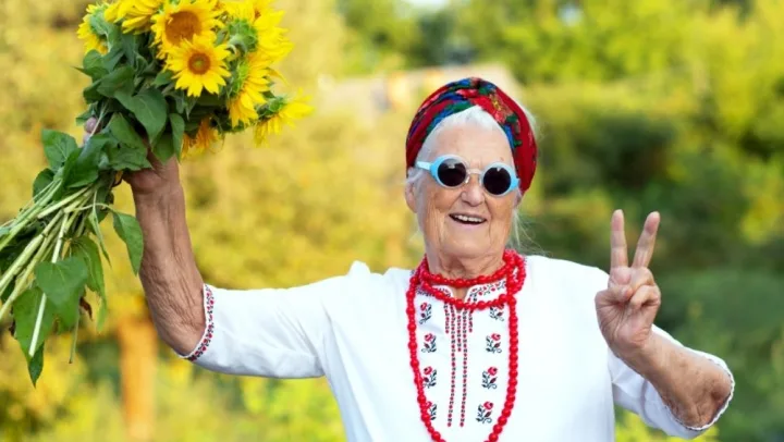 How Can Memory Care Create Cherished Senior Moments? 7 Dec2025 Iris Mc Blog 1 Edmond Pic 1 Nh4Mqz