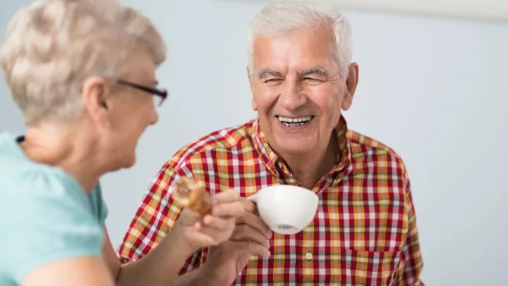 Memory Care Facility: Daily Life And What To Expect 4 Oct2025 Iris Mc Blog 1 Edmond Pic 1 Ubcaep